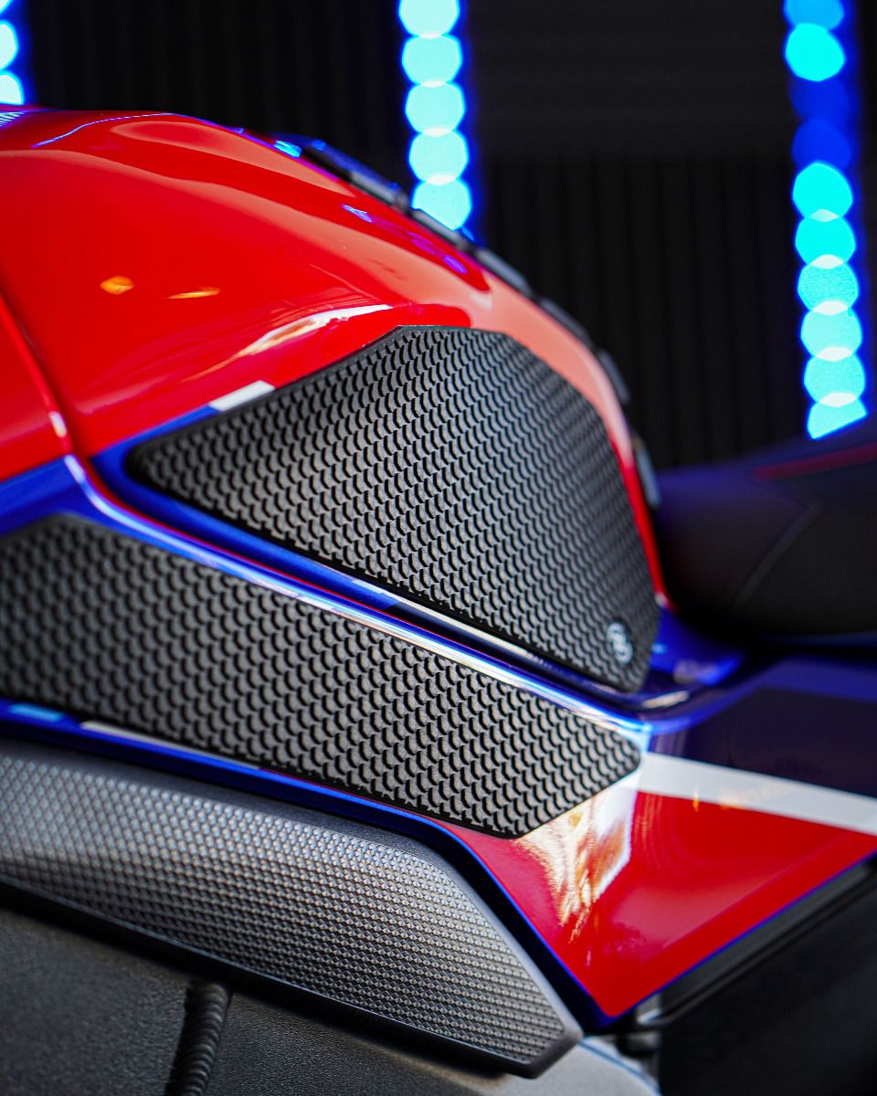 TechSpec Snake Skin Tank Grip Kit – Honda CBR1000RR-R / SP (2020–2025+)