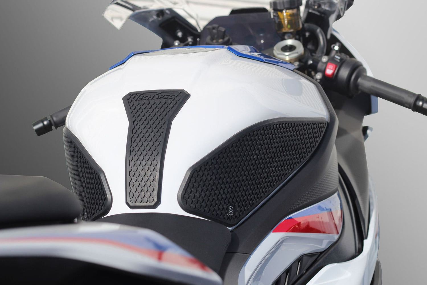 TechSpec Snake Skin Tank Grip Kit – BMW S1000RR (2020–2025+) / M1000RR ...