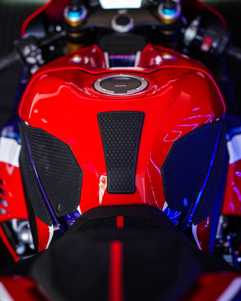 TechSpec Snake Skin Tank Grip Kit – Honda CBR1000RR-R / SP (2020–2025+)